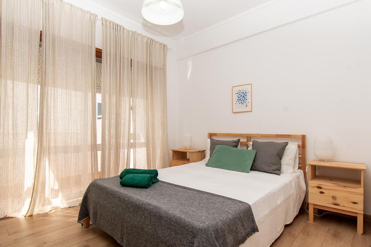 Apartamento Vista Mar Algarve Монте-Гордо Экстерьер фото