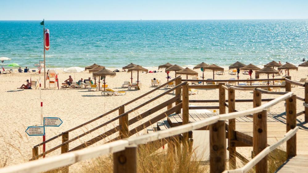 Apartamento Vista Mar Algarve Монте-Гордо Экстерьер фото